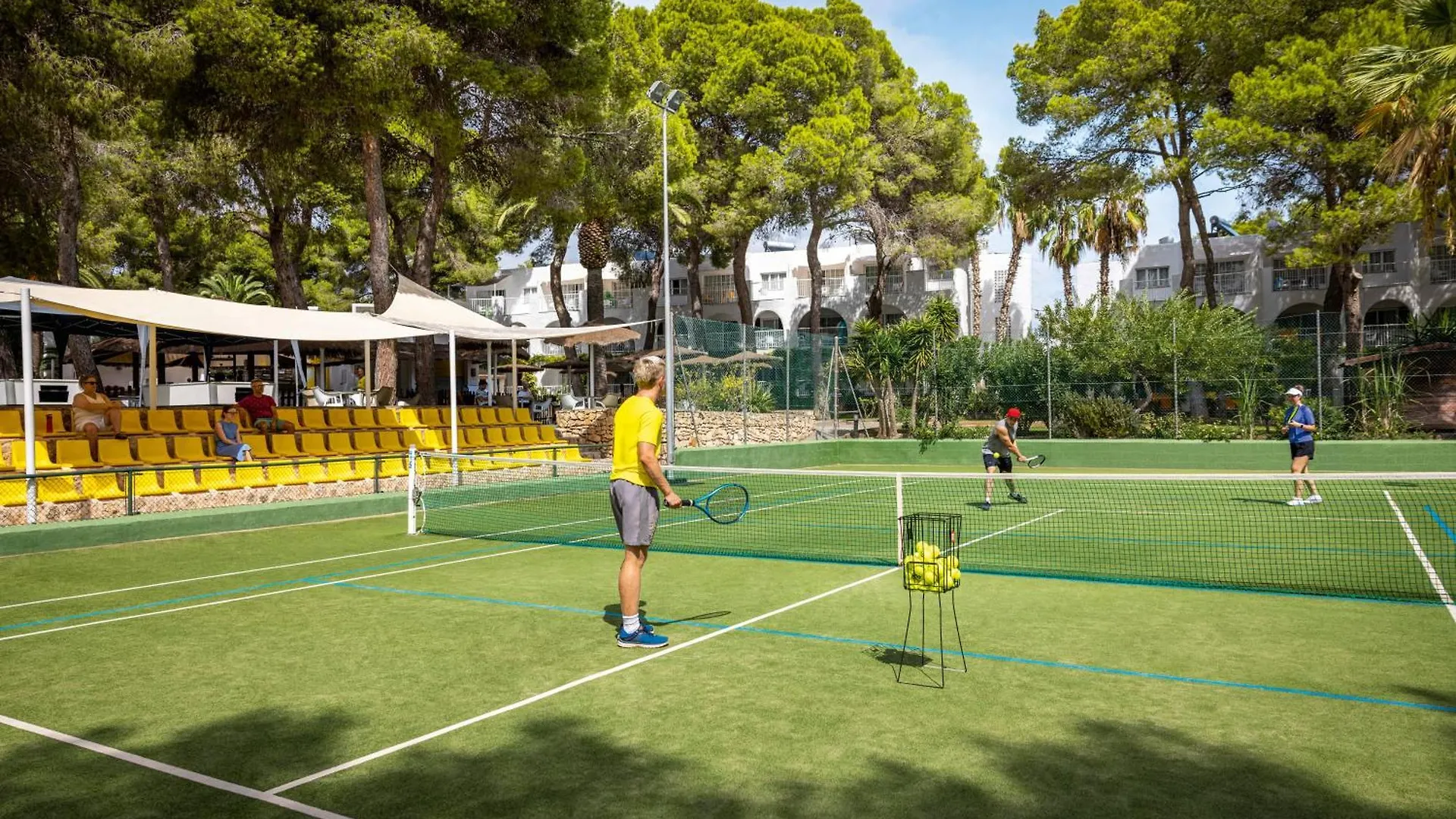 Tui Magic Life Cala Pada Hotel Santa Eularia des Riu 4*,